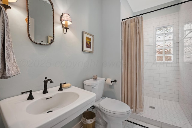 2215 S Hughes St, Amarillo, TX 79109 - bathroom featuring a shower stall and tile patterned floors