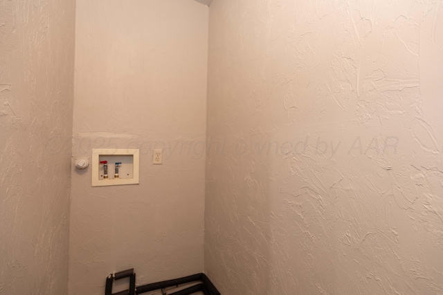 2709 Mohawk Dr, Amarillo, TX 79109 - clothes washing area featuring hookup for a washing machine