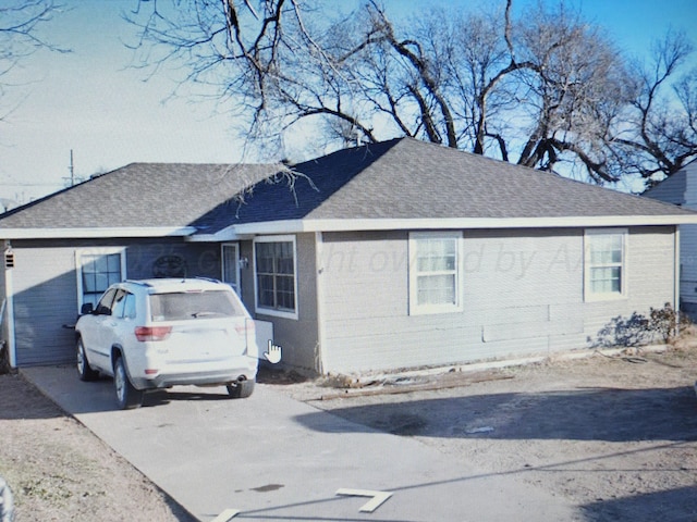 2608 Duncan Dr, Amarillo, TX 79109 - view of front of property featuring roof with shingles