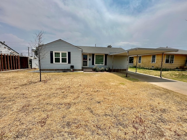 single story home with a front yard