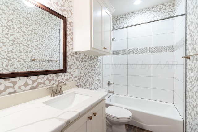 8303 City View Dr, Amarillo, TX 79118 - full bathroom featuring wallpapered walls, vanity, toilet, shower / tub combination, and recessed lighting