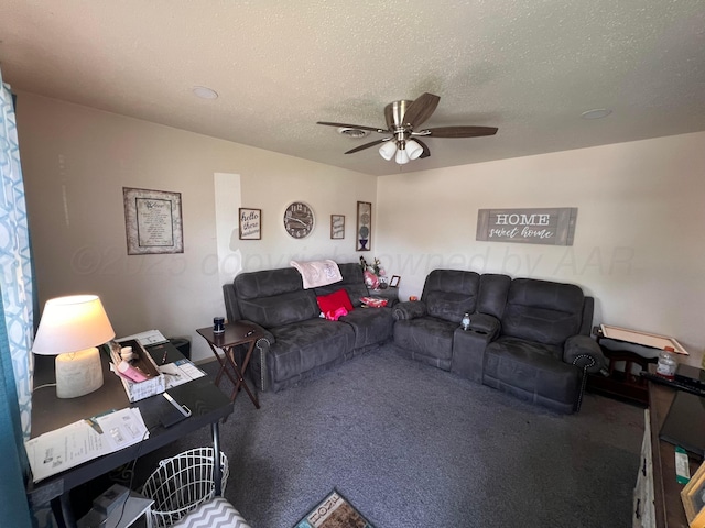 434 Long St, Hereford, TX 79045 - carpeted living area with ceiling fan and recessed lighting