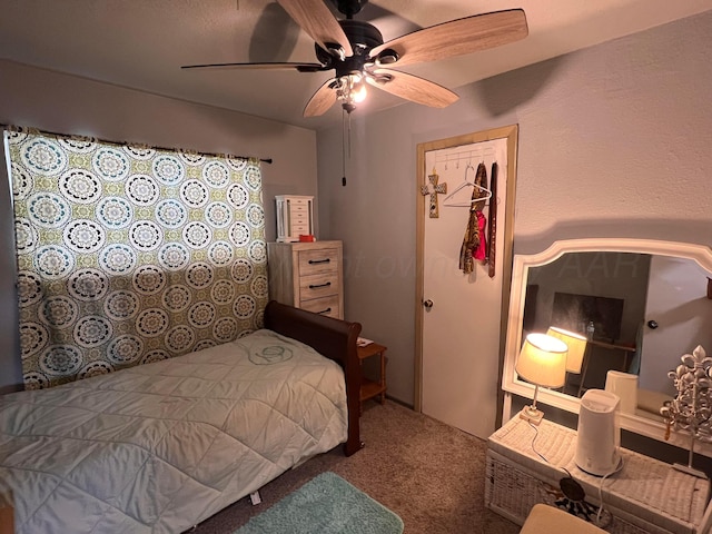 434 Long St, Hereford, TX 79045 - bedroom featuring carpet floors and ceiling fan