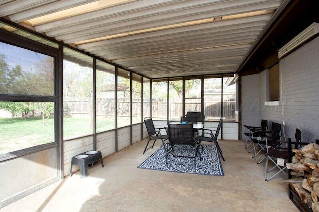 2819 Lloyd Dr, Amarillo, TX 79110 - sunroom with outdoor dining area