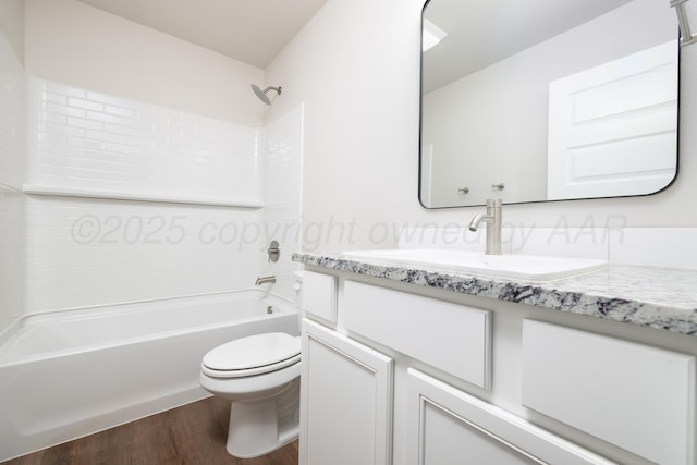 10401 Ruse St, Amarillo, TX 79118 - full bath featuring vanity, wood finished floors, and bathtub / shower combination