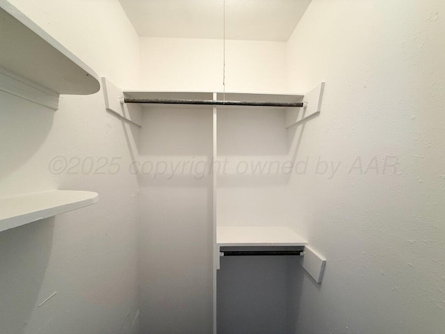 5101 Pin Oak Dr, Amarillo, TX 79110 - view of spacious closet