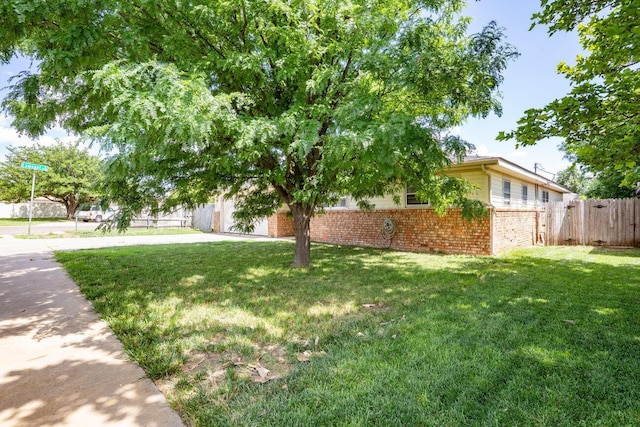 5101 Pin Oak Dr, Amarillo, TX 79110 - view of front facade featuring brick siding