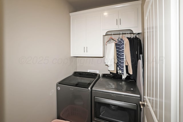 6702 Tatum Cir, Amarillo, TX 79119 - laundry area featuring cabinet space and separate washer and dryer