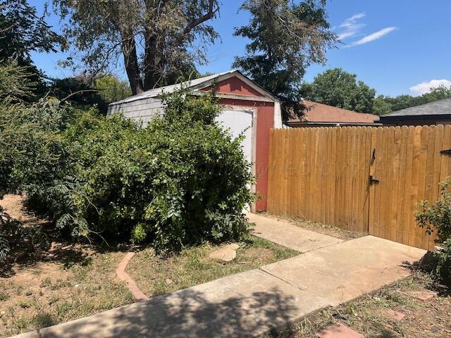 118 Oak St, Hereford, TX 79045 - photo 17