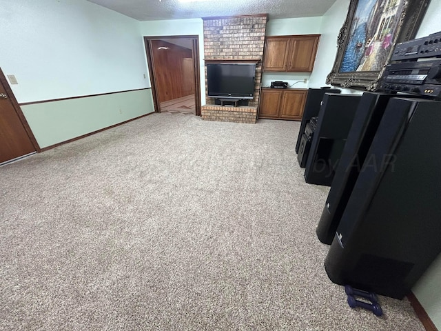 7906 Merchant Dr, Amarillo, TX 79121 - living room featuring a textured ceiling and light carpet