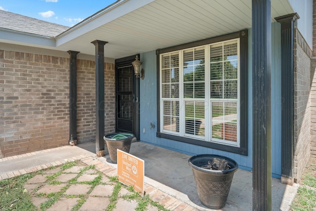 1321 Buena Vista St, Amarillo, TX 79106 - view of covered porch
