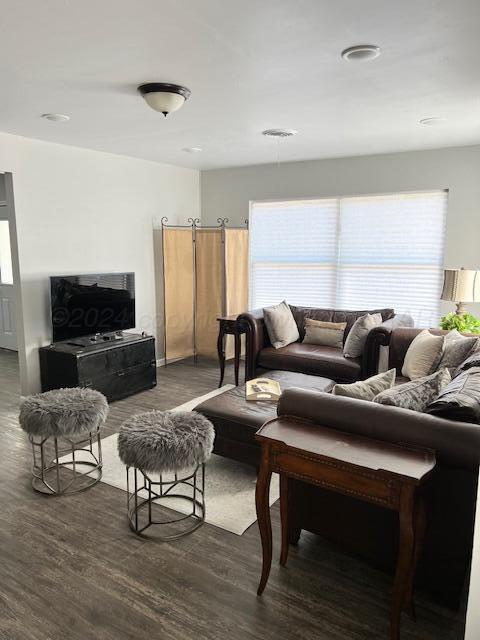 823 S Palo Duro St, Amarillo, TX 79106 - living area featuring wood finished floors