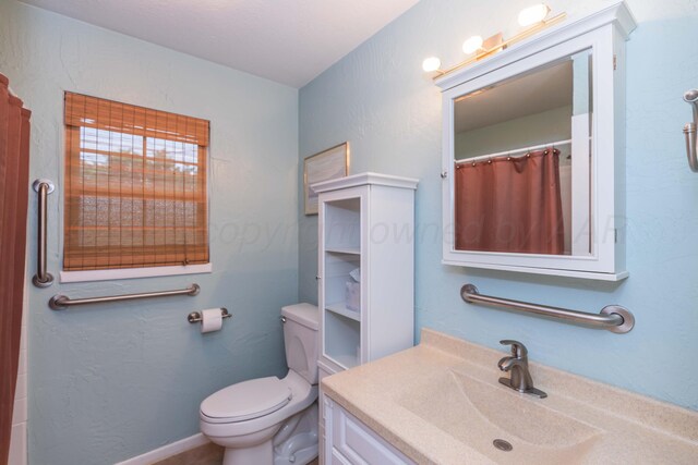 3604 SE 30th Ave, Amarillo, TX 79103 - full bathroom with toilet and vanity
