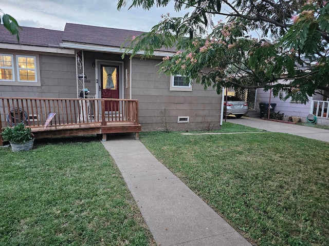 3621 NE 19th Ave, Amarillo, TX 79107 - ranch-style home with crawl space, a front yard, and a shingled roof