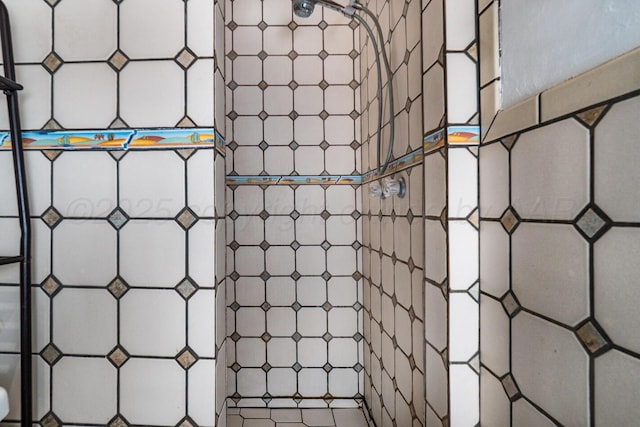 3704 Fountain Ter, Amarillo, TX 79106 - bathroom with a tile shower