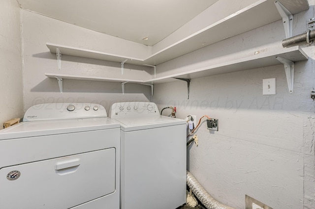 131 S Nelson St, Pampa, TX 79065 - washroom with washing machine and clothes dryer