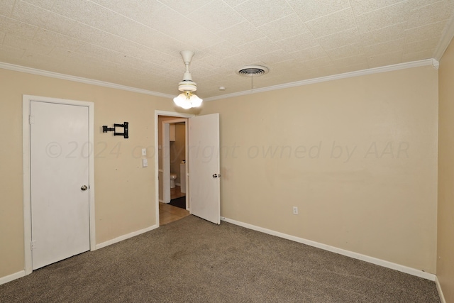 1307 Cooley Dr, Borger, TX 79007 - carpeted empty room with ornamental molding and baseboards