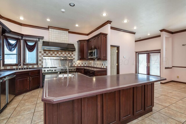 212 S Timbercreek Dr, Amarillo, TX 79118 - unfurnished room with a chandelier, crown molding, baseboards, light tile patterned floors, and wood walls