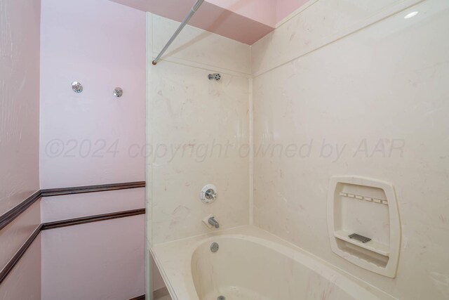 212 S Timbercreek Dr, Amarillo, TX 79118 - full bath with shower / bath combination