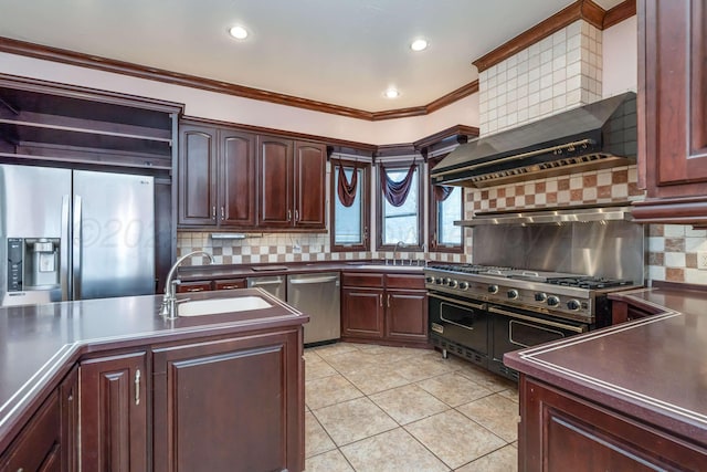 212 S Timbercreek Dr, Amarillo, TX 79118 - kitchen with stainless steel appliances, a sink, light tile patterned floors, crown molding, and dark countertops