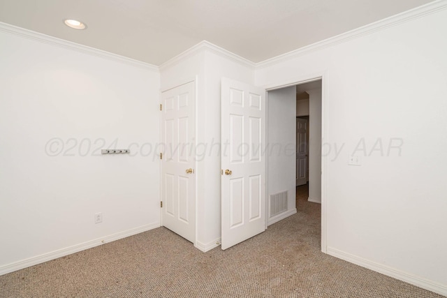 212 S Timbercreek Dr, Amarillo, TX 79118 - unfurnished bedroom with carpet floors, baseboards, ornamental molding, and recessed lighting