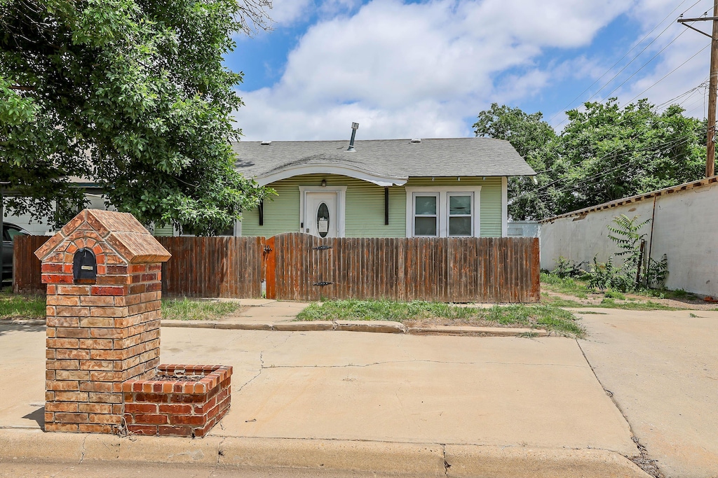 1211 S Buchanan St, Amarillo, TX 79101 - photo 1