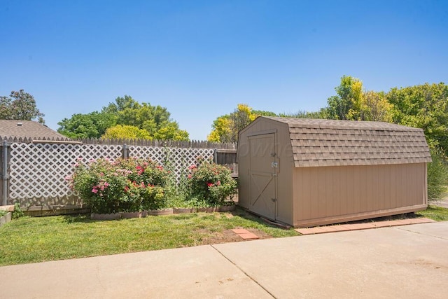 6611 Admiral Ct, Amarillo, TX 79124 - view of yard featuring a storage shed and a patio