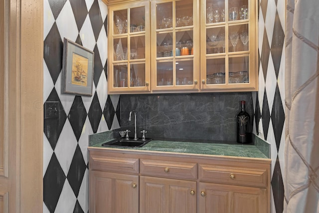 2606 S Lipscomb St, Amarillo, TX 79109 - bar with tasteful backsplash and sink