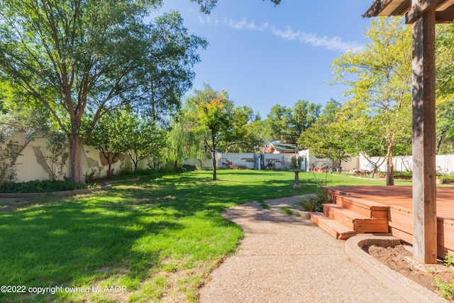 1607 S Harrison St, Amarillo, TX 79102 - view of yard featuring a deck