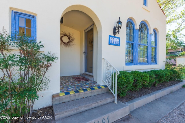 1607 S Harrison St, Amarillo, TX 79102 - view of exterior entry featuring stucco siding