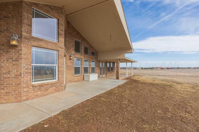 view of yard with a patio area