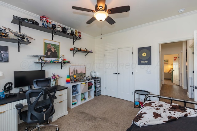 25 Nicci Ln, Canyon, TX 79015 - bedroom with ornamental molding, a desk, a closet, carpet flooring, and a ceiling fan