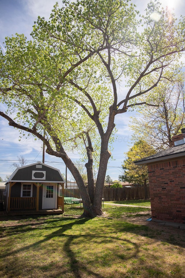 1418 Oak Ave, Panhandle, TX 79068 - view of yard with an outbuilding