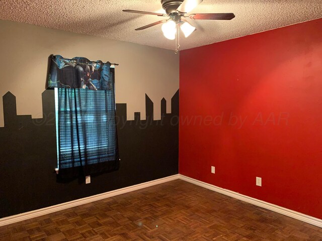 6812 Blacksmith Ln, Amarillo, TX 79109 - spare room featuring a textured ceiling and a ceiling fan