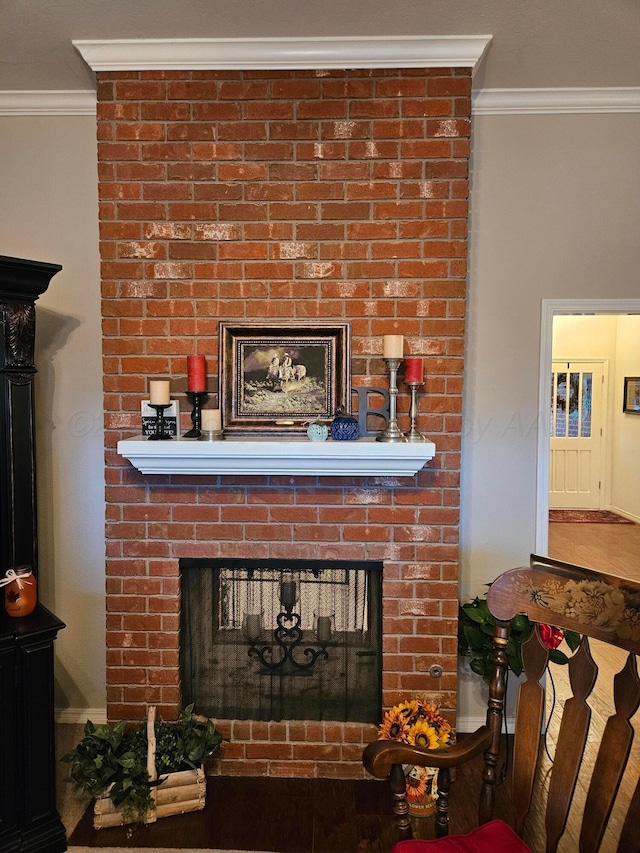 7205 Columbia Ln, Amarillo, TX 79109 - detailed view of a fireplace and crown molding