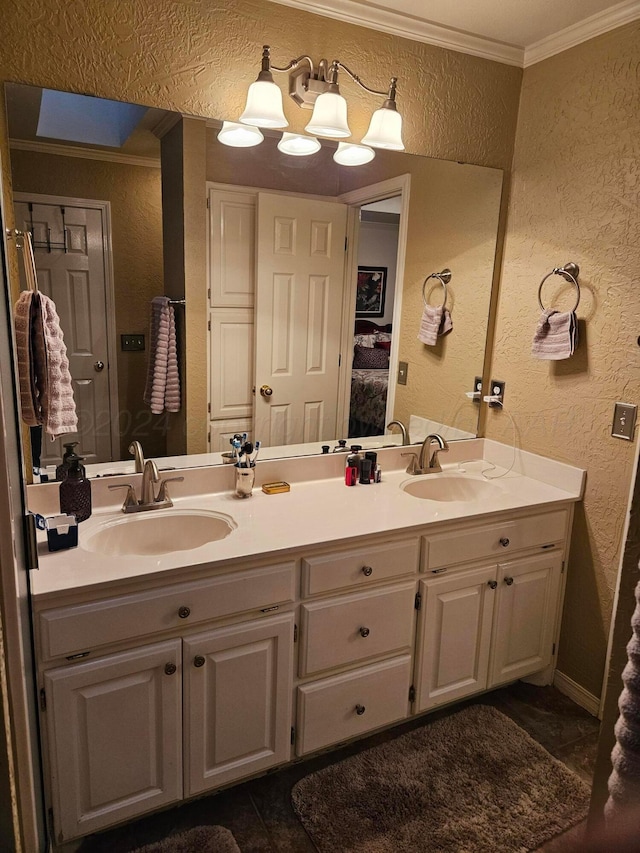 7205 Columbia Ln, Amarillo, TX 79109 - full bath with a textured wall, crown molding, and double vanity