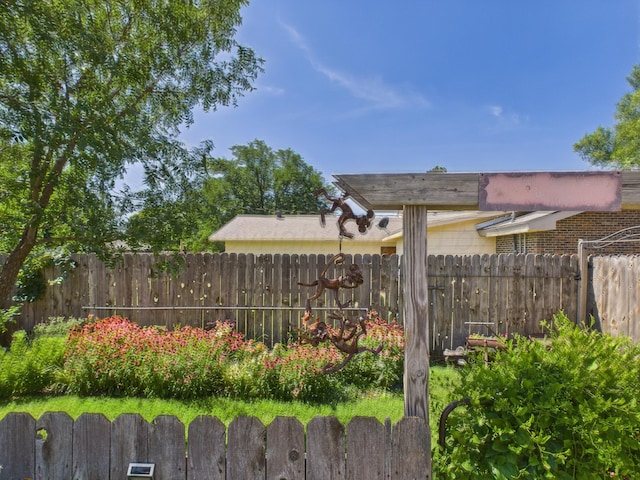 1306 N Chestnut St, Stratford, TX 79084 - photo 27