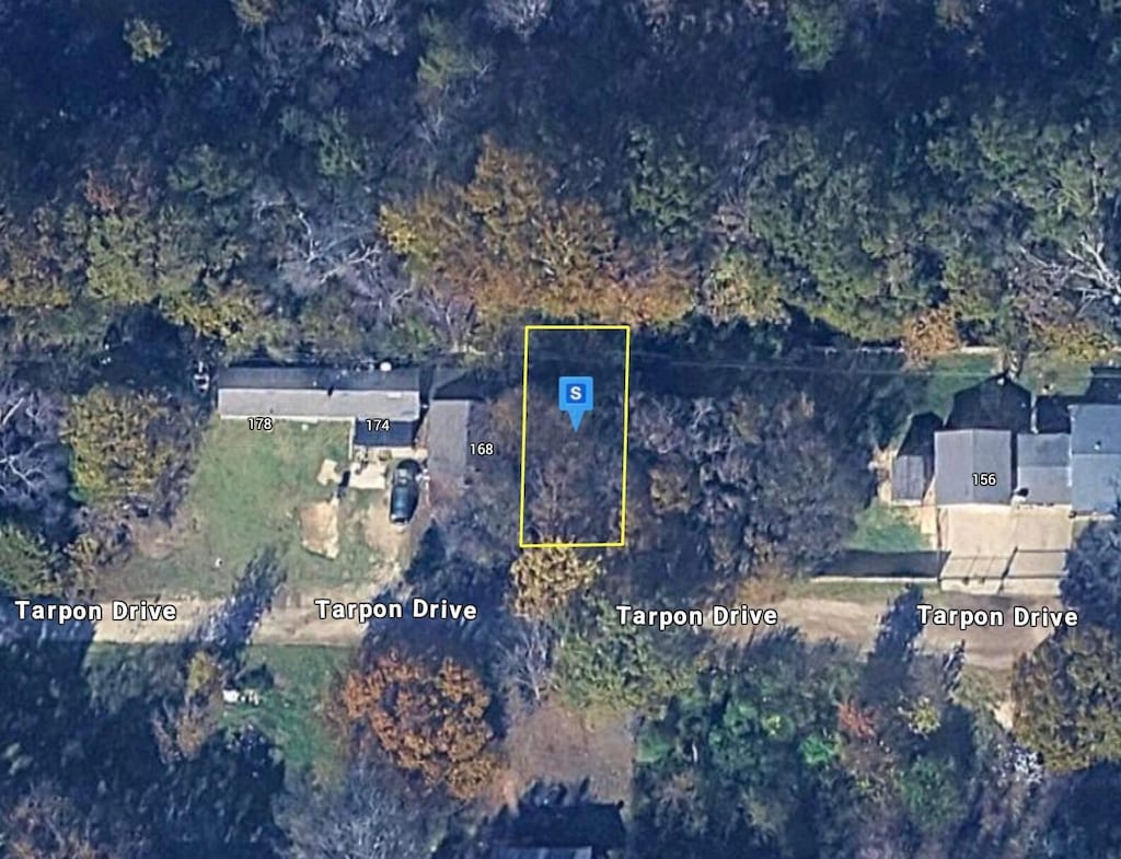 166 Tarpon Dr, Mabank, TX 75156