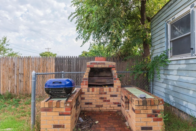1910 S Seminole St, Amarillo, TX 79103 - view of patio / terrace