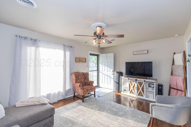1910 S Seminole St, Amarillo, TX 79103 - living area with ceiling fan and wood finished floors