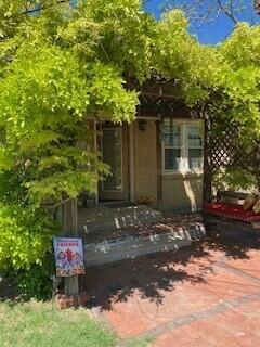 2237 Locust St, Amarillo, TX 79109 - view of exterior entry