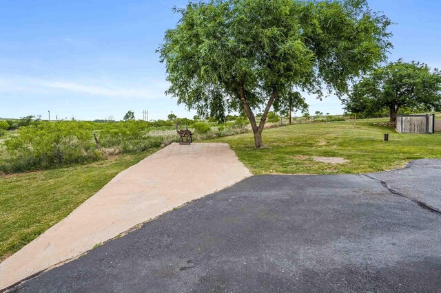 5800 Hester Rd, Amarillo, TX 79124 - view of community with a yard