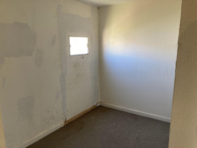 409 N Alabama St, Amarillo, TX 79106 - carpeted empty room with baseboards