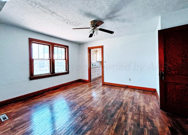 609 S Grinnell St, Perryton, TX 79070 - photo 9
