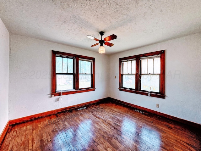609 S Grinnell St, Perryton, TX 79070 - photo 10