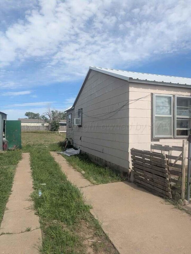 325 Morse Ave, Stinnett, TX 79083 - photo 9