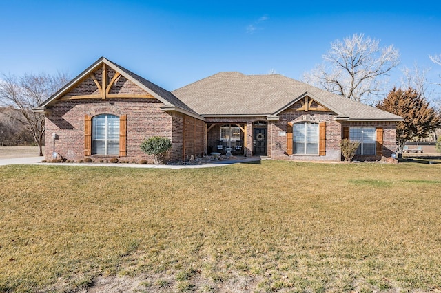 view of front of home with a front yard