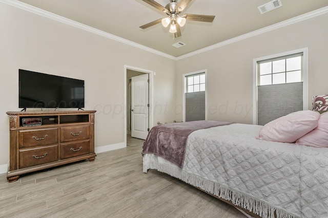 7611 Crestline Dr, Amarillo, TX 79119 - bedroom featuring light wood-style floors, crown molding, and a ceiling fan