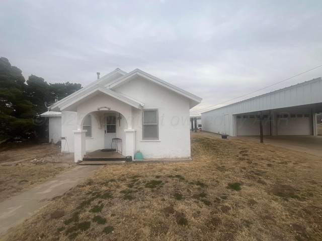 view of front of home with stucco siding