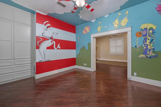 1717 S Tyler St, Amarillo, TX 79102 - unfurnished room with wood finished floors and a ceiling fan